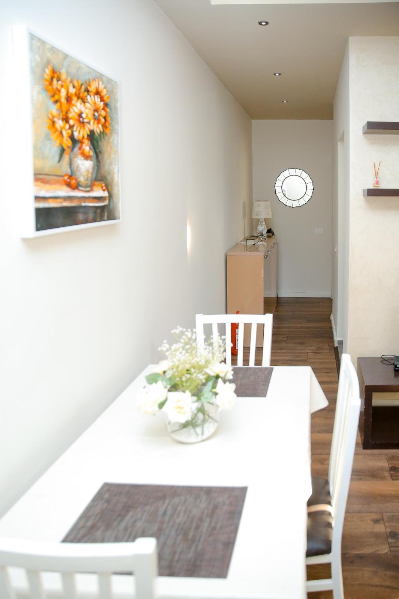 דירות שקודר Casa Di Besarb מראה חיצוני תמונה
